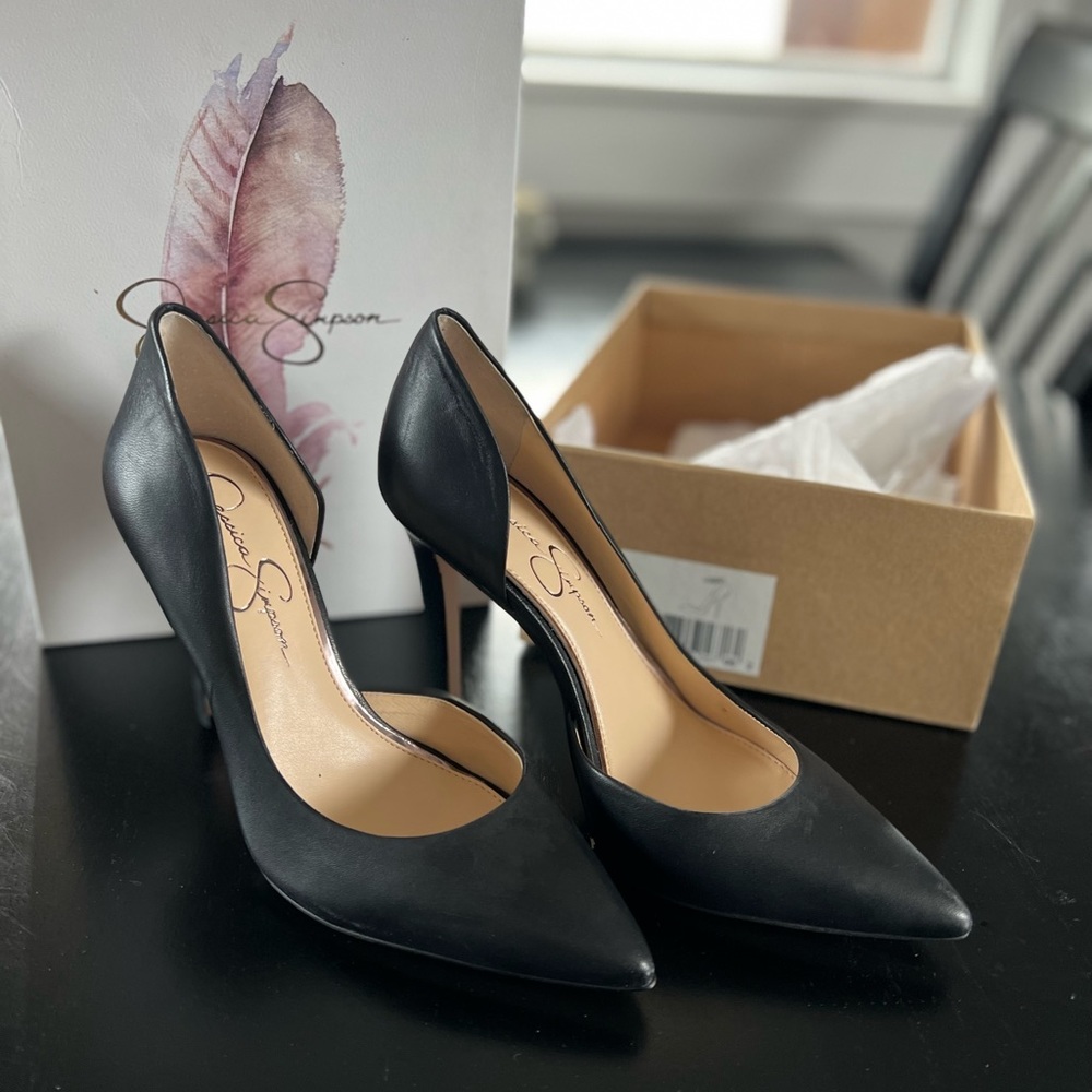 Jessica Simpson Black heels